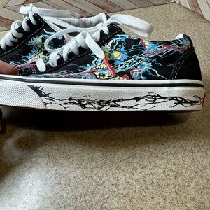 Mens size 5 Vans Zap gow-in-dark low top lace up sneakers, ladies size 6 1/2